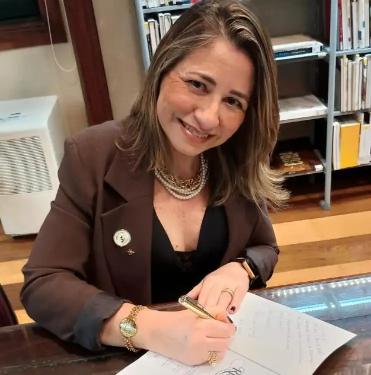 Fernanda Magalhães Marcial